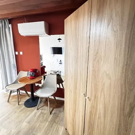 Modern N1 Private Kitchenette And Bathroom Apartment Limassol