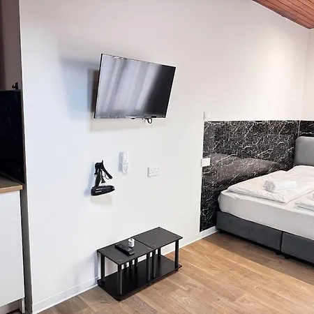 Modern N1 Private Kitchenette And Bathroom