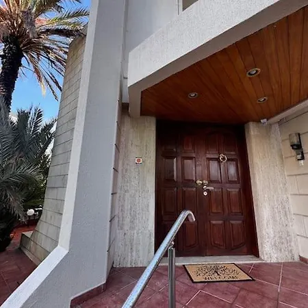 Apartamento Modern N1 Private Kitchenette And Bathroom Limassol